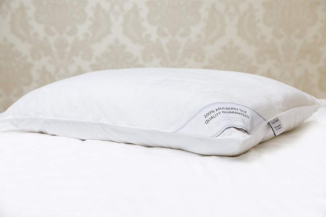 Подушка Luxe Dream Premium Silk collection (съемный чехол, 13 см) 50х70 фото