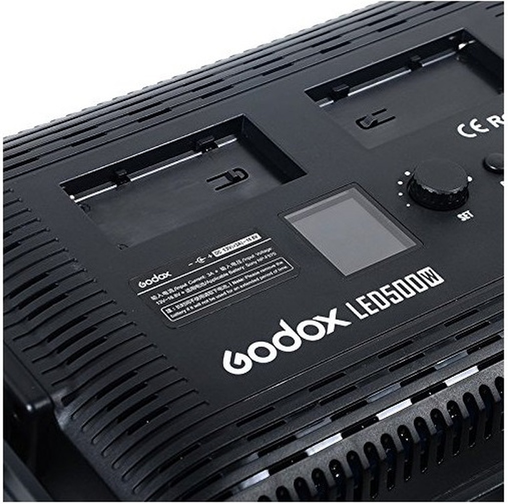 Осветитель светодиодный Godox LED 500С 3300K-5600K фото