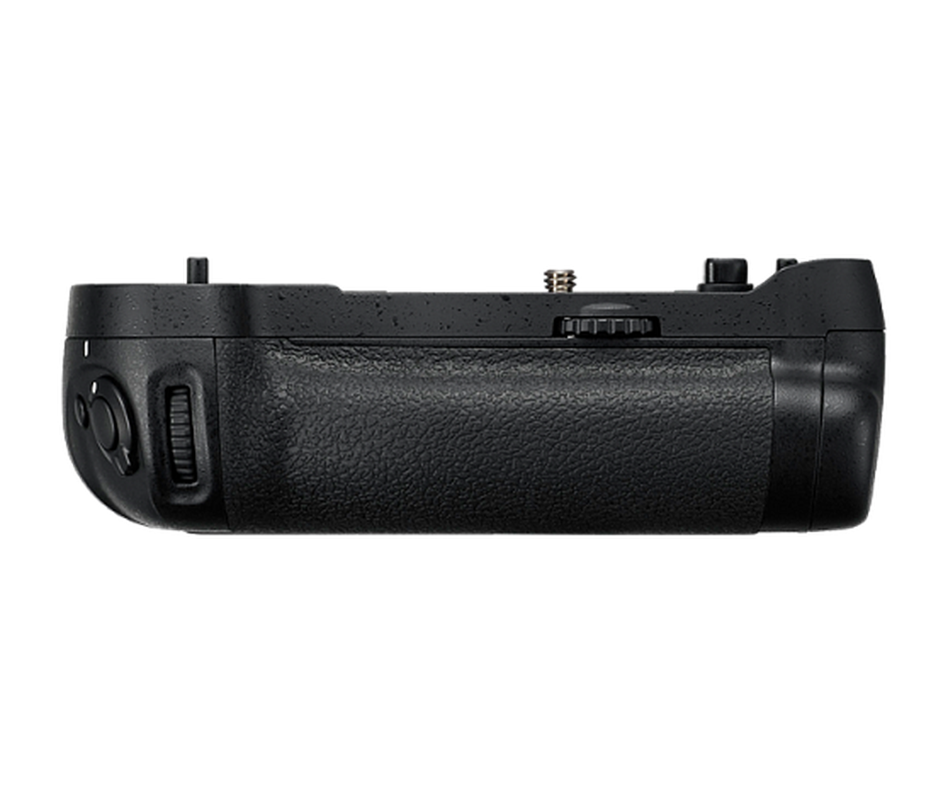 Батарейный блок Nikon MB-D17 для D500 фото
