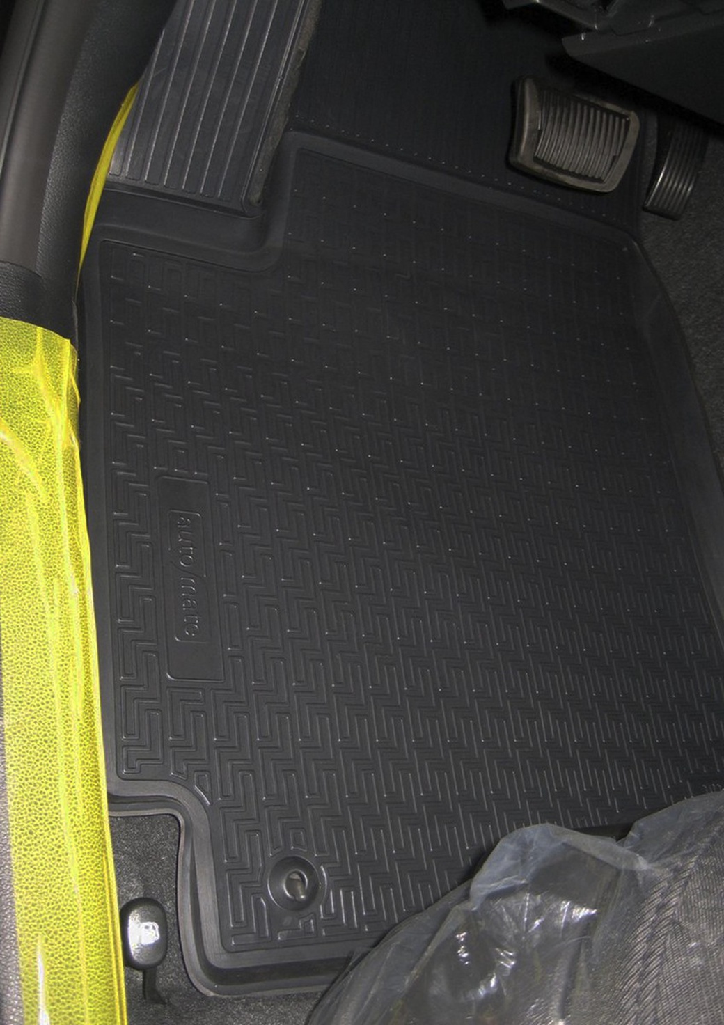 Комплект ковриков салона и багажника Rival для Hyundai Solaris I седан 2010-2017, полиуретан, без крепежа, с перемычкой, 6 шт., K12305001-6 фото