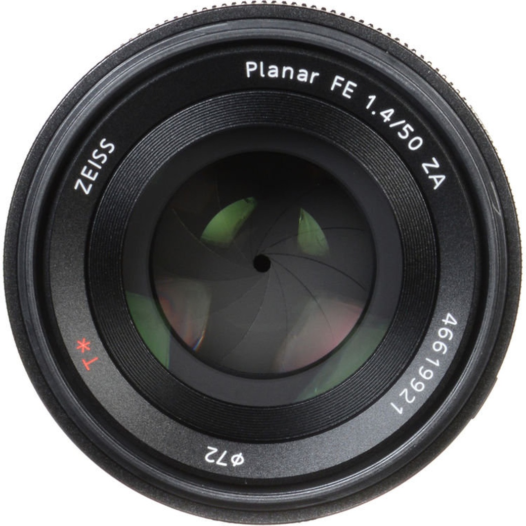 Объектив Sony Carl Zeiss Planar T* FE 50mm f/1.4 ZA фото